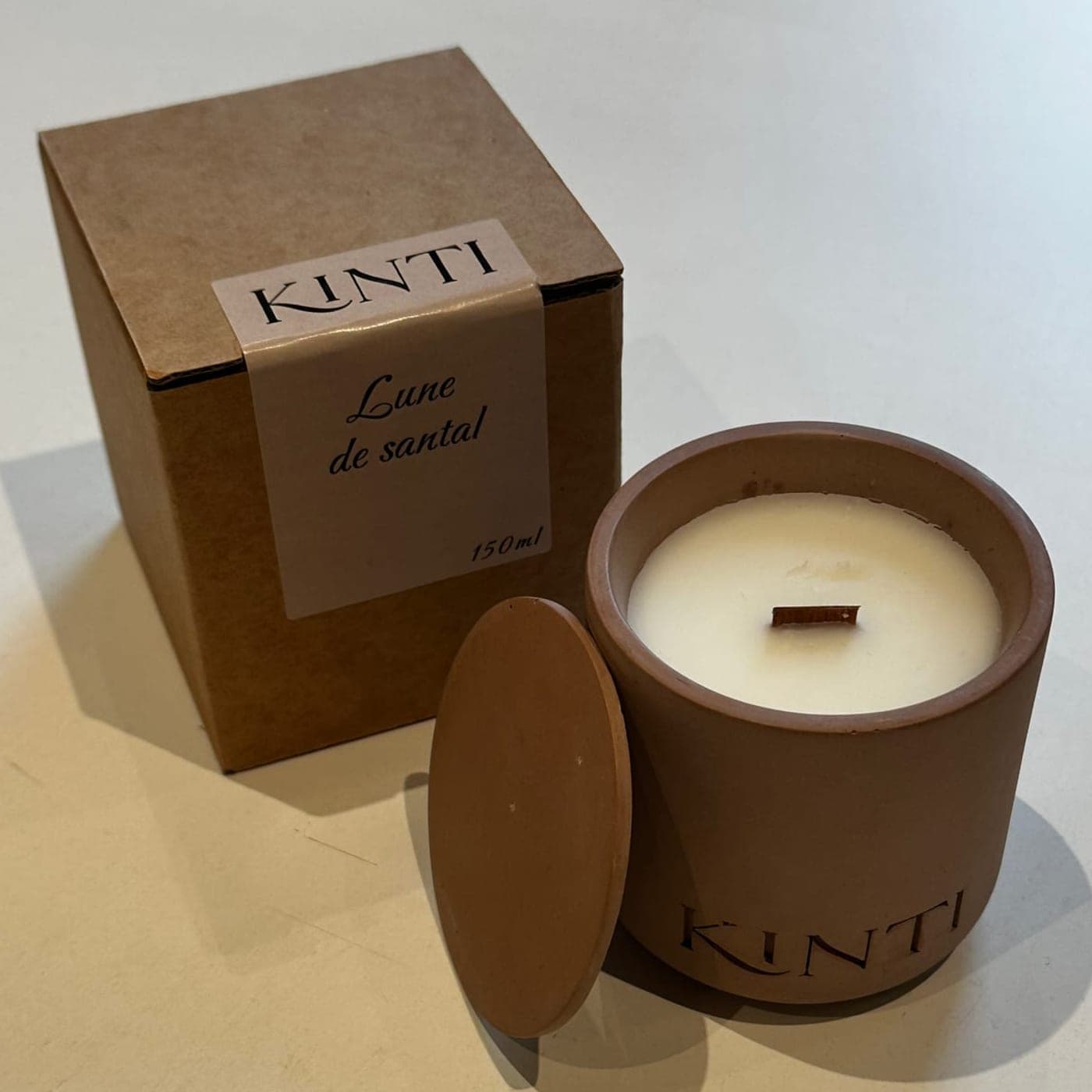 Ароматическая свеча KINTI - Lune de santal
